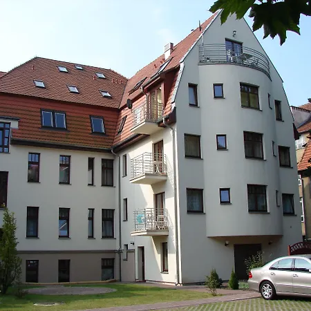 - Labedz Apartment *